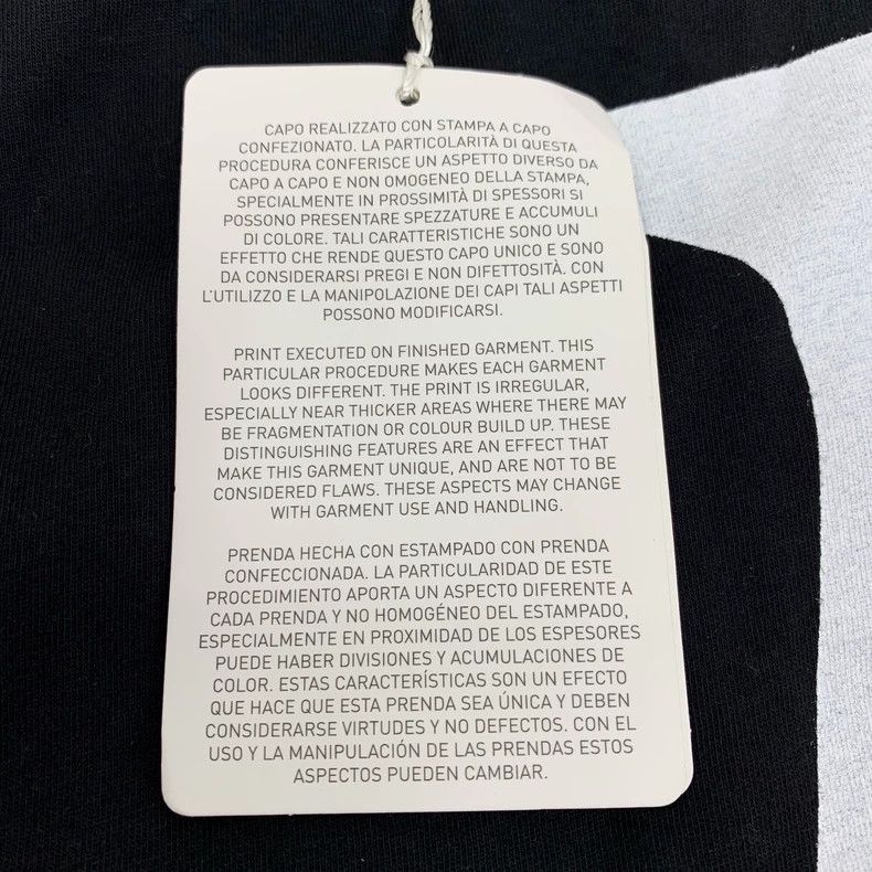 Valentino Valentino Black Letter Print T-Shirt Size US S / EU 44-46 / 1 - 8 Thumbnail