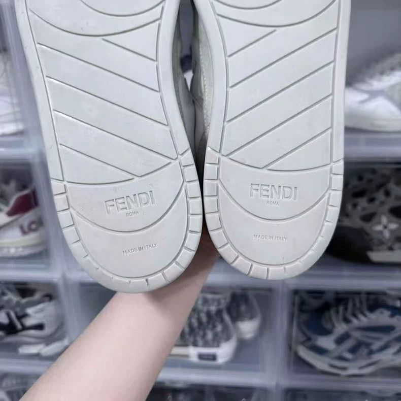 Fendi fendi lowtop sneakers in beige white Size US 11 / EU 44 - 8 Thumbnail