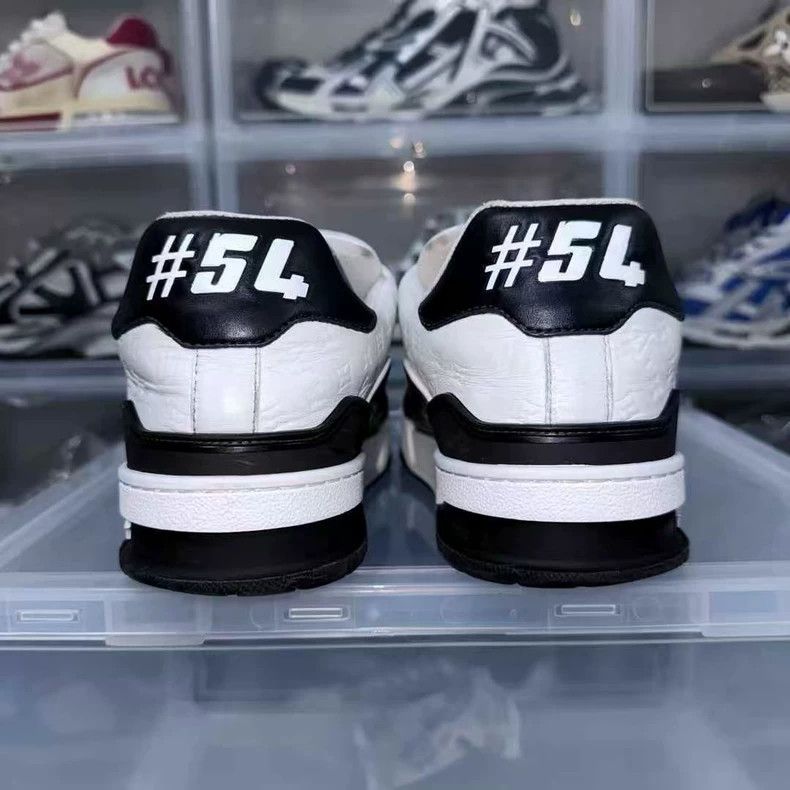 Louis Vuitton lv trainer black white sneakers Size US 7.5 / EU 40-41 - 4 Thumbnail