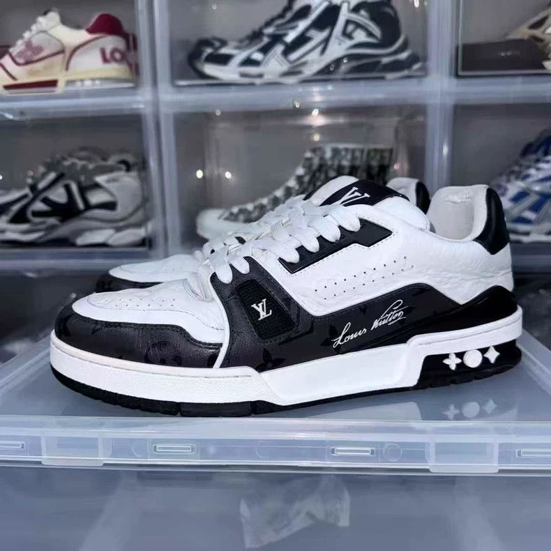 Louis Vuitton lv trainer black white sneakers Size US 7.5 / EU 40-41 - 5 Thumbnail