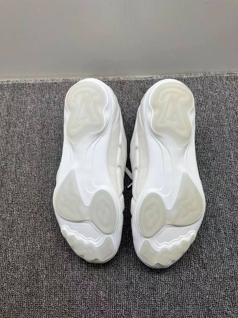 Louis Vuitton lv white soccer shoes 8.5 Size US 8.5 / EU 41-42 - 6 Thumbnail