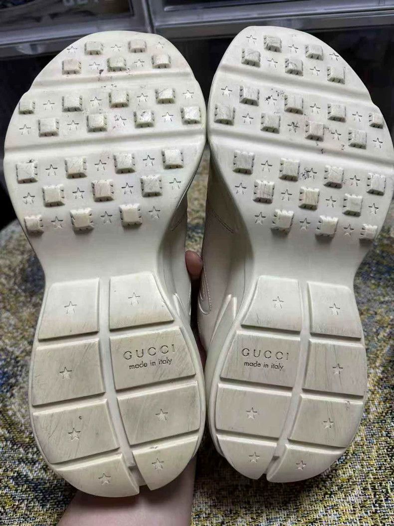 Gucci gucci lowtop sneakers size 11 Size US 11 / EU 44 - 7 Thumbnail