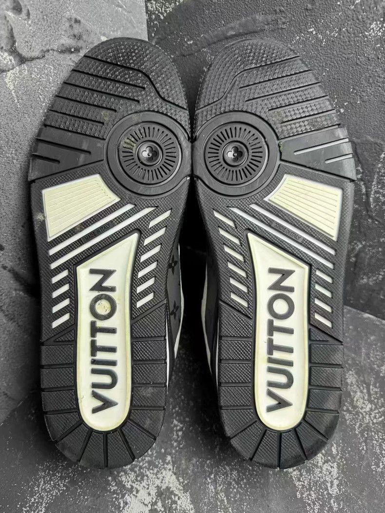 Louis Vuitton LV Trainer Black White Sneakers Size US 9 / EU 42 - 6 Thumbnail