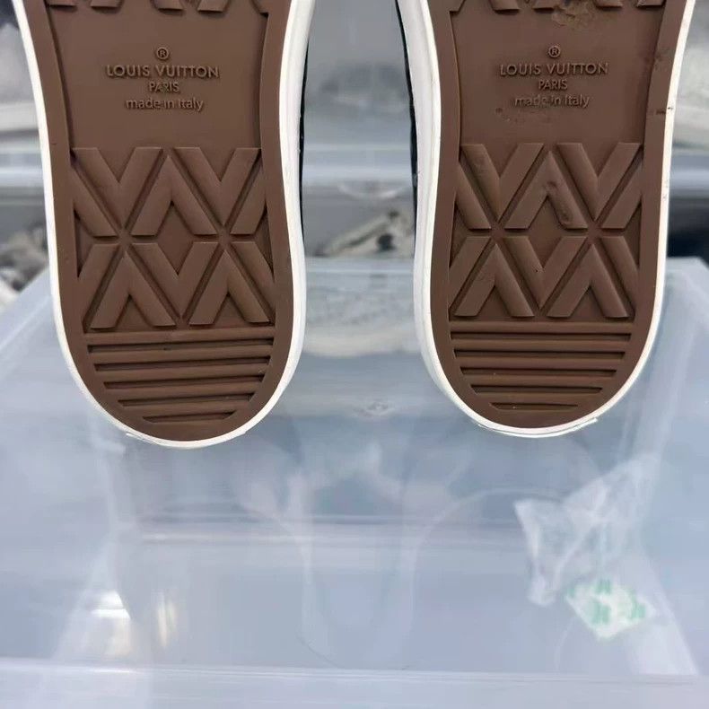 Louis Vuitton lv black monogram lowtop sneakers Size US 7.5 / EU 40-41 - 7 Thumbnail