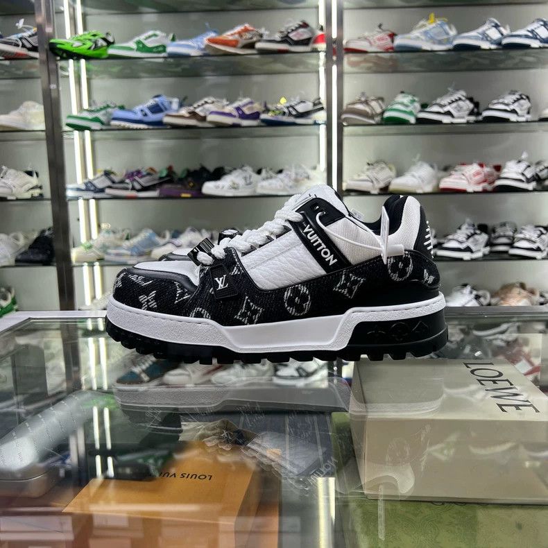 Louis Vuitton LV Trainer Maxi Black and White Denim Sneakers Size US 7 / EU 40 - 3 Thumbnail