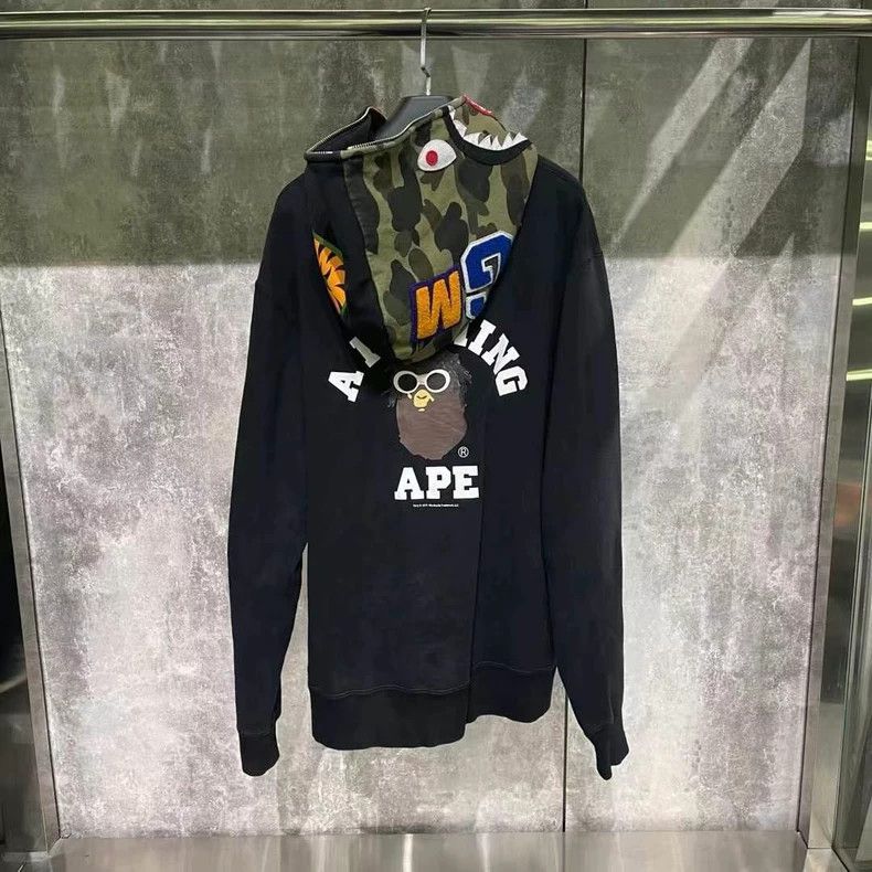Bape Bape Collaboration Shark Camo Zip Hoodie Size US XXL / EU 58 / 5 - 2 Thumbnail