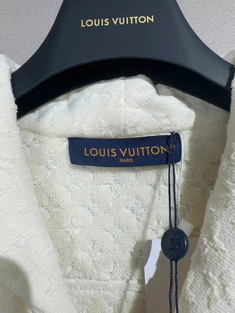 Louis Vuitton LOUIS VUITTON FW25 short-sleeve shirt Size US L / EU 52-54 / 3 - 3 Thumbnail