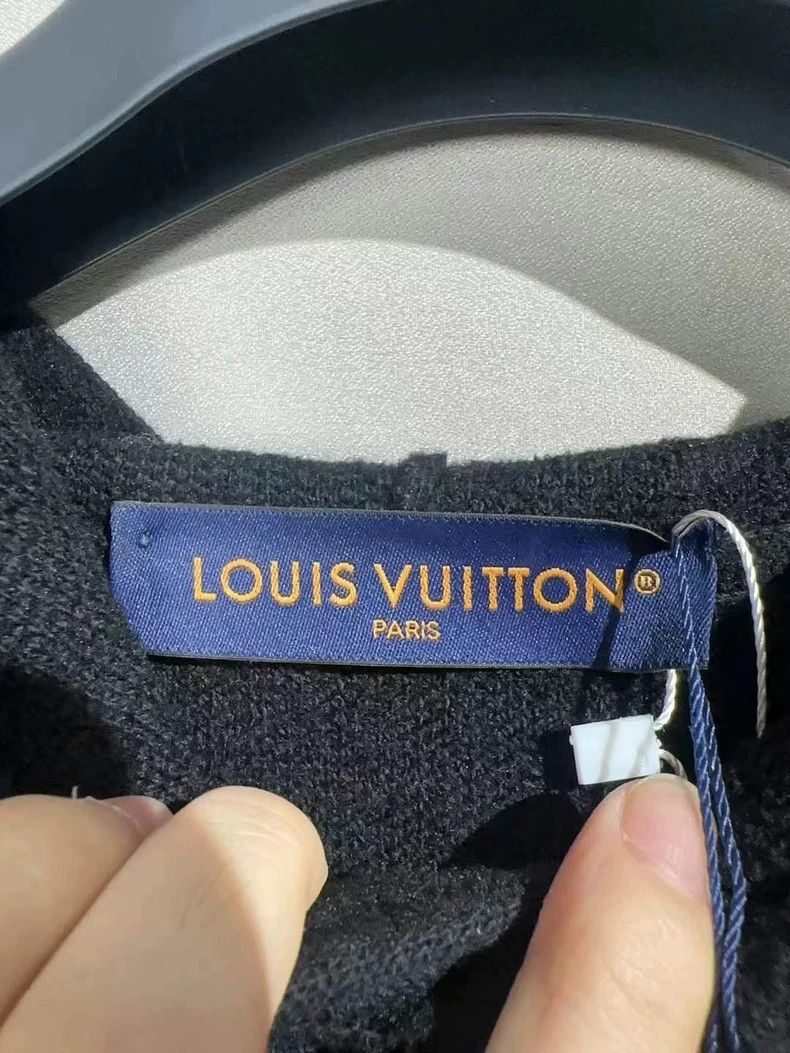 Louis Vuitton LOUIS VUITTON SS25 hooded long-sleeve Size US L / EU 52-54 / 3 - 3 Thumbnail