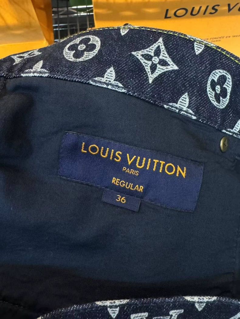 Louis Vuitton LV monogram regular jeans Size US 36 / EU 52 - 4 Thumbnail