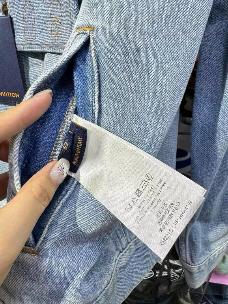 Louis Vuitton Louis Vuitton Men's Blue Denim Jacket Size US XL / EU 56 / 4 - 6 Thumbnail