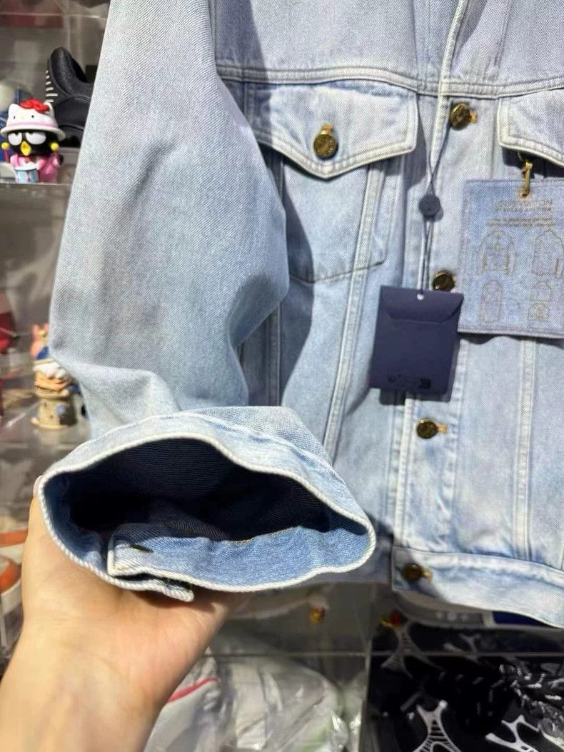 Louis Vuitton Louis Vuitton Men's Blue Denim Jacket Size US XL / EU 56 / 4 - 5 Thumbnail