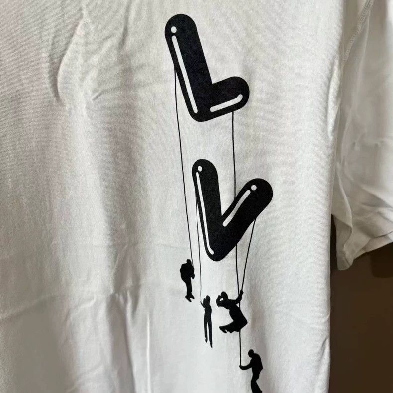 Louis Vuitton LV short sleeve T-shirt L size Size US L / EU 52-54 / 3 - 3 Thumbnail