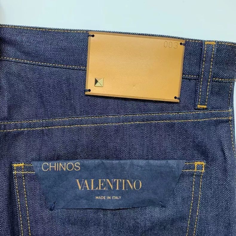Valentino valentino rivet denim jeans 31 Size US 31 - 7 Thumbnail