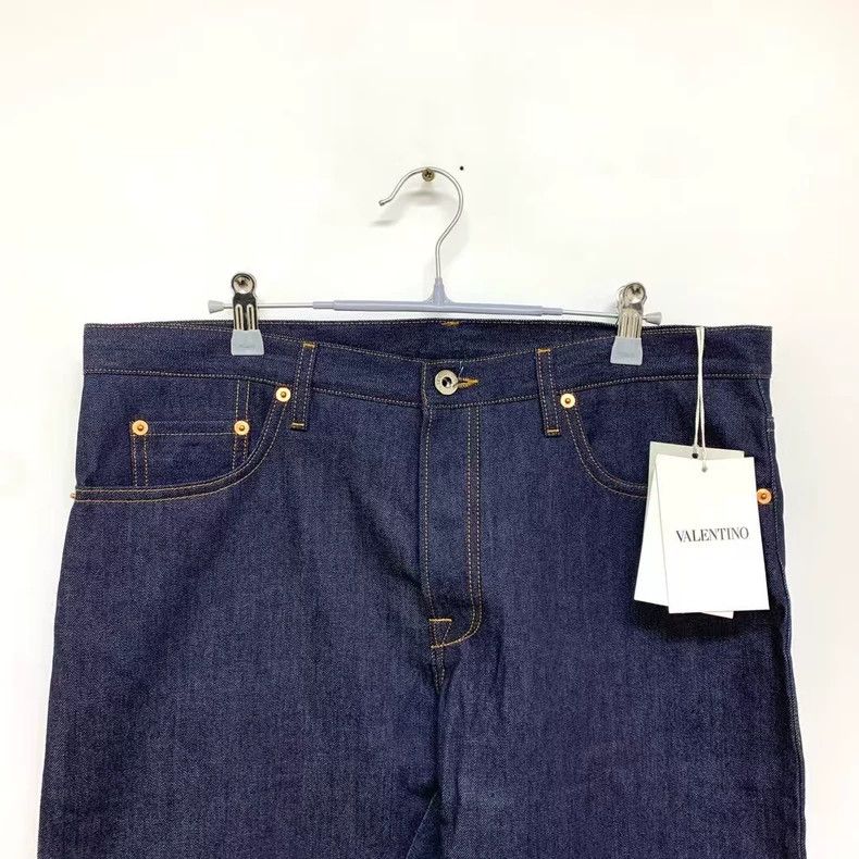 Valentino valentino rivet denim jeans 31 Size US 31 - 9 Thumbnail