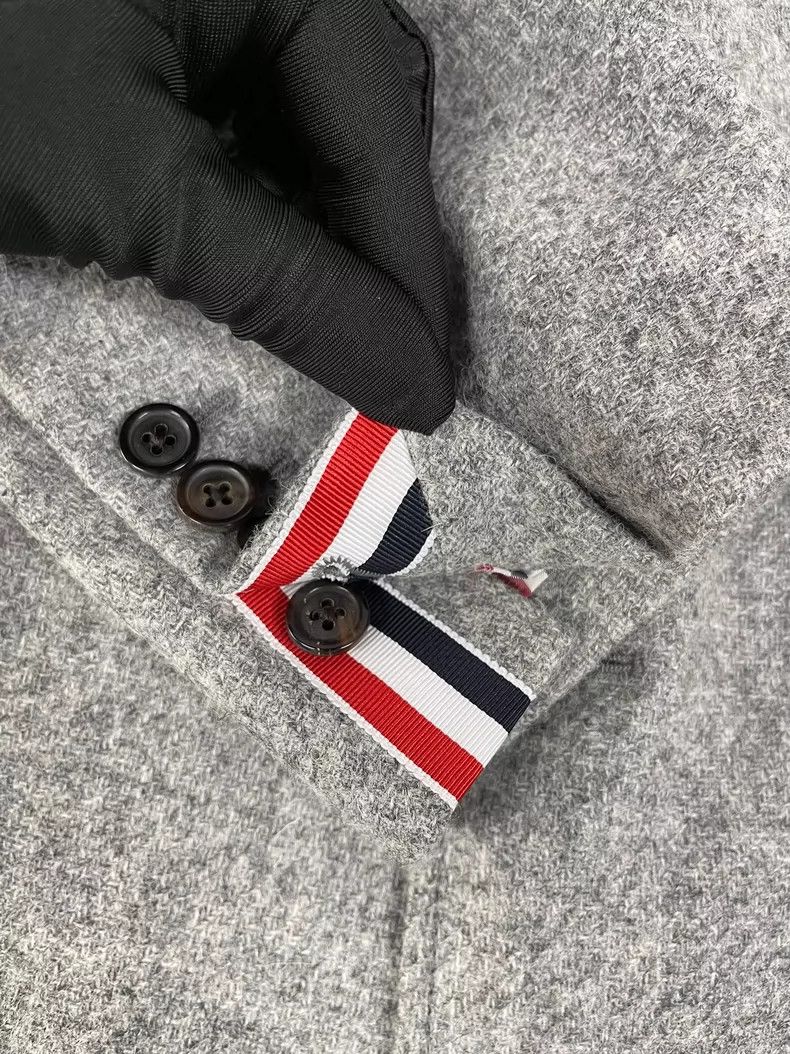 Thom Browne thom browne gray wool blazer Size US S / EU 44-46 / 1 - 4 Thumbnail