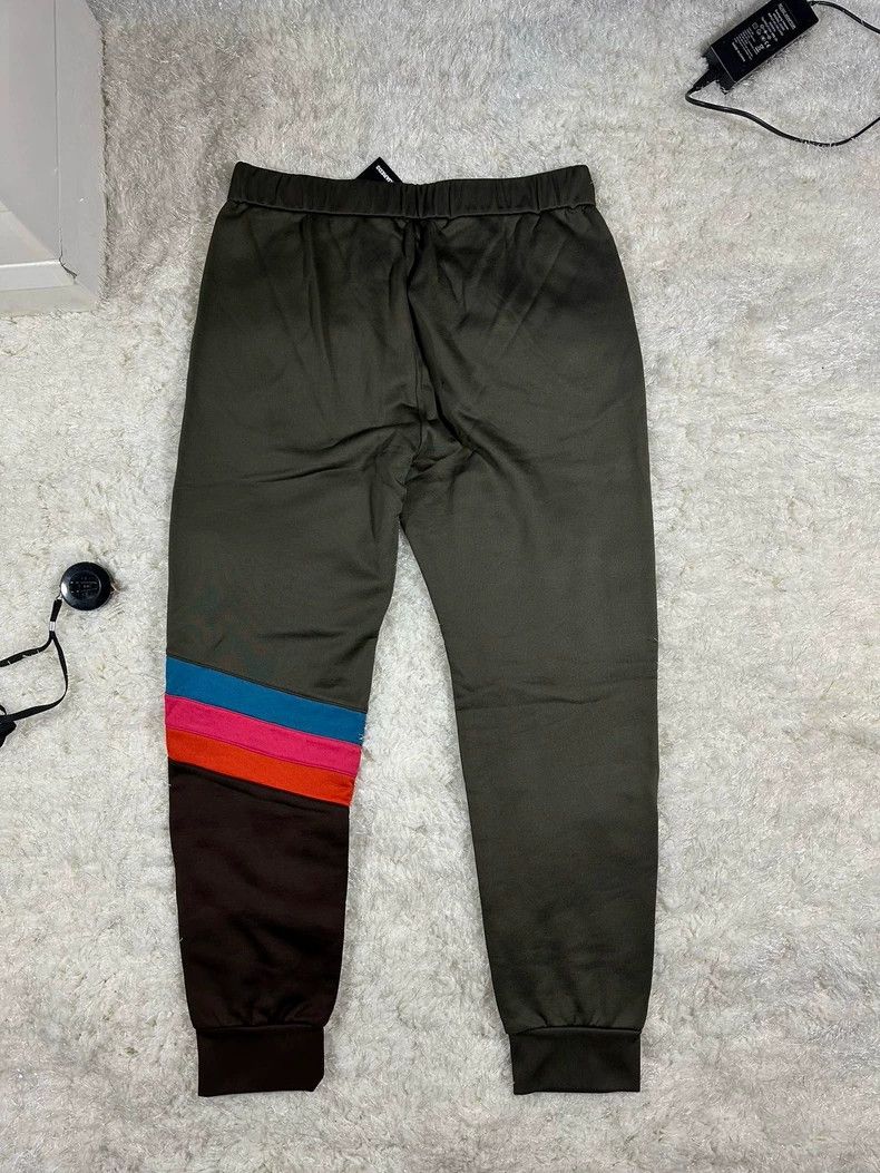 Dsquared2 Dsquared2 green casual joggers Size US 26 / EU 42 - 2 Thumbnail