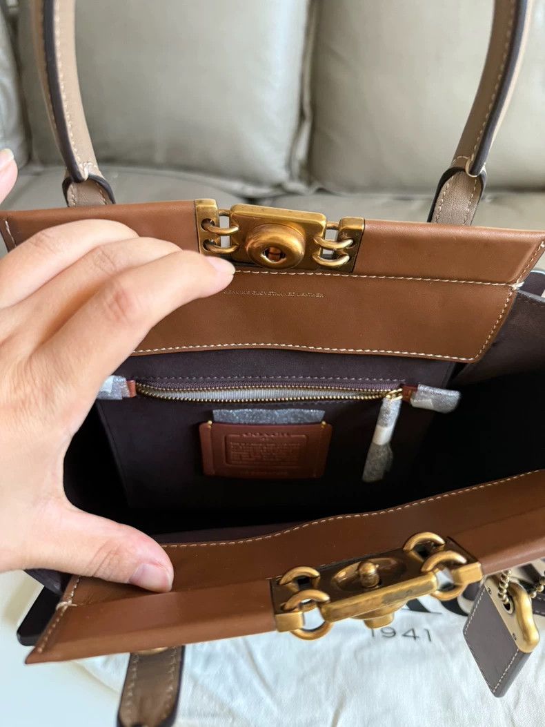 Coach coach troupe lock head shoulder bag Size ONE SIZE - 9 Thumbnail