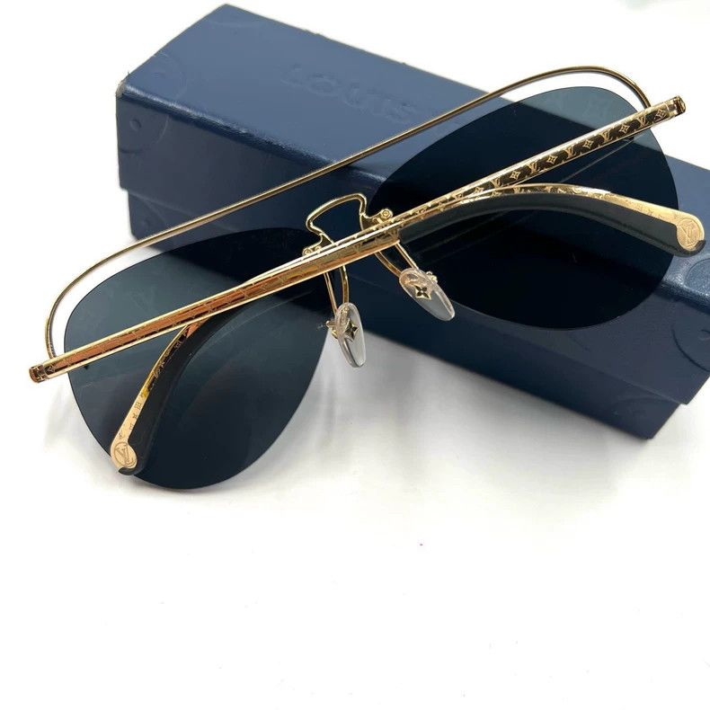 Louis Vuitton louis vuitton pilot sunglasses Size ONE SIZE - 6 Thumbnail