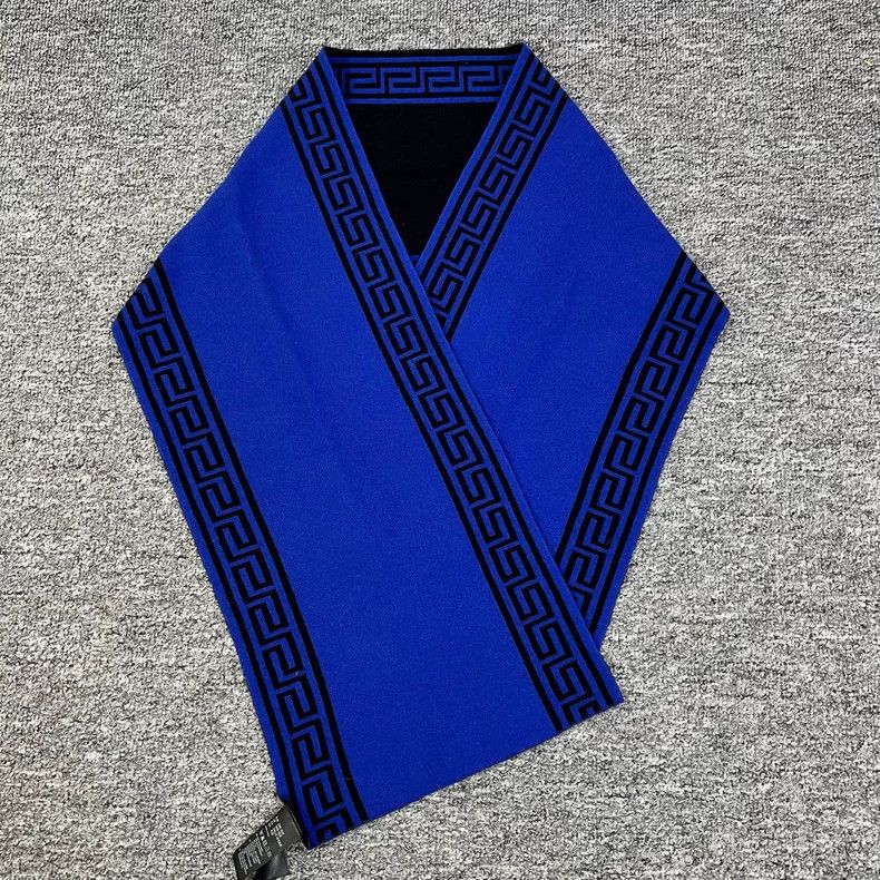 Versace Versace x HM double face cashmere scarf Size ONE SIZE - 2 Thumbnail