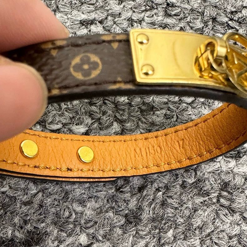 Louis Vuitton Louis Vuitton adjustable Monogram bracelet Size ONE SIZE - 4 Thumbnail