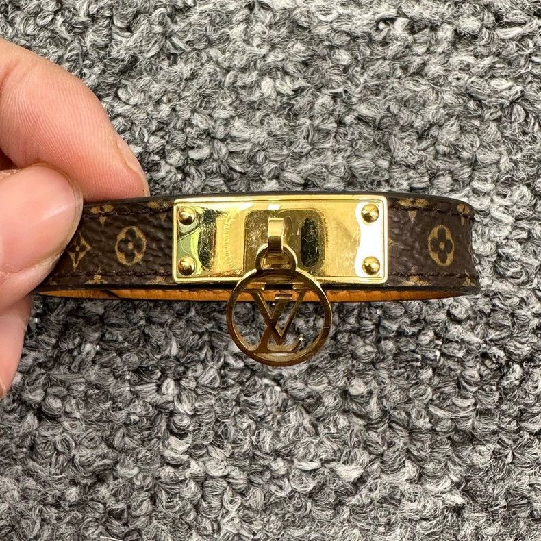 Louis Vuitton Louis Vuitton adjustable Monogram bracelet Size ONE SIZE - 3 Thumbnail