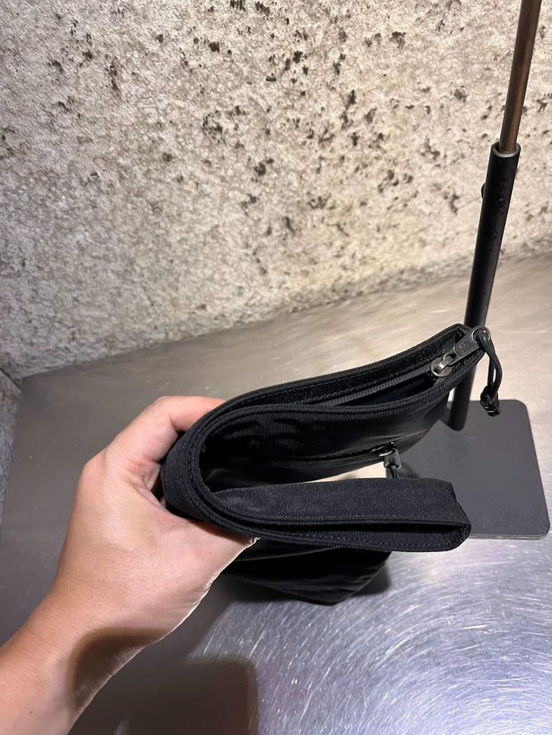 Balenciaga Balenciaga Sinners Nylon Handbag Size ONE SIZE - 9 Thumbnail