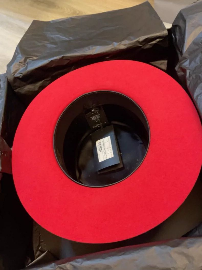 Saint Laurent Paris saint laurent red runway hat Size ONE SIZE - 2 Thumbnail