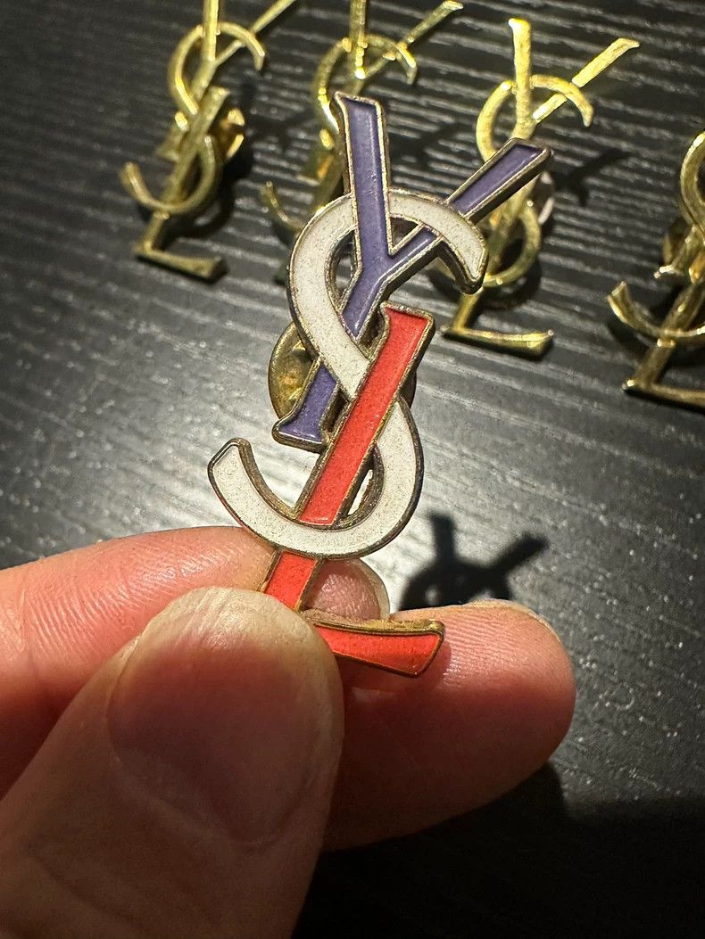 Yves Saint Laurent vintage ysl saint laurent brooches Size ONE SIZE - 2 Thumbnail