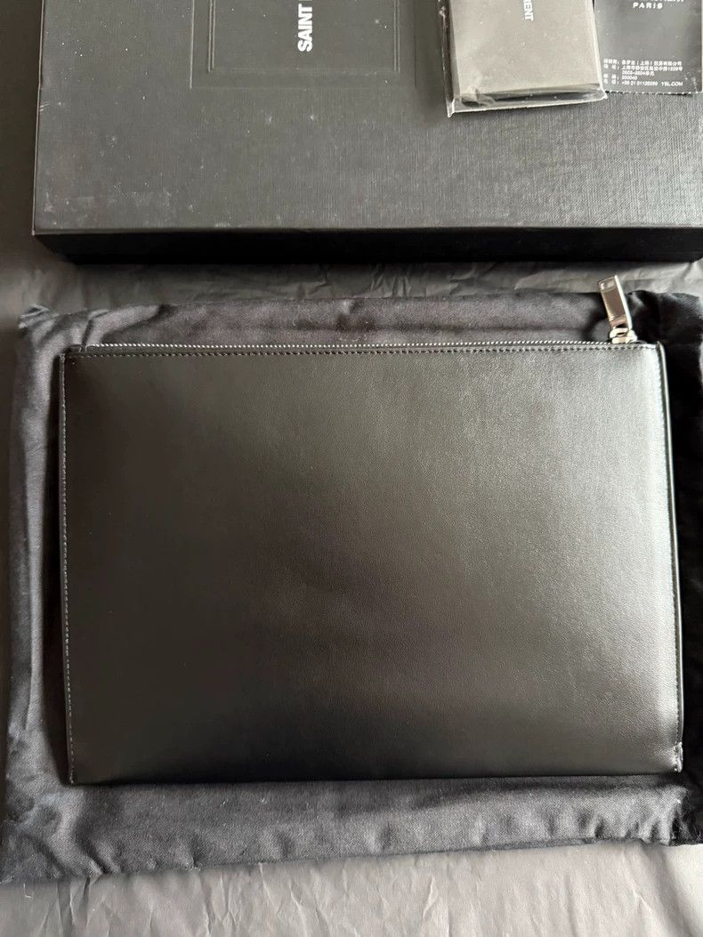 Yves Saint Laurent saint laurent envelope clutch handbag Size ONE SIZE - 4 Thumbnail