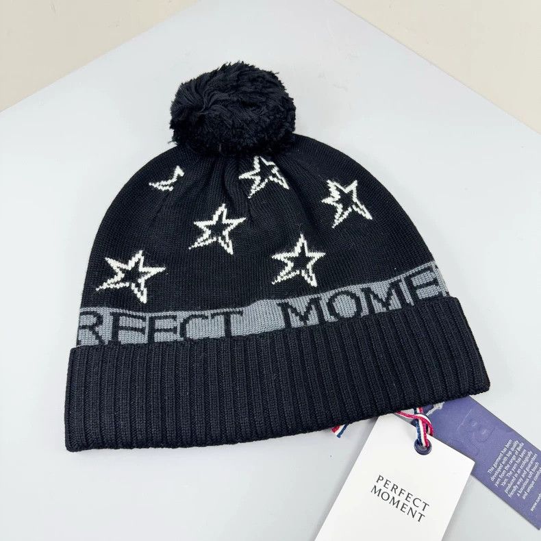 Perfect Moment Perfect Moment Star Embroidered Beanie Size ONE SIZE - 2 Thumbnail
