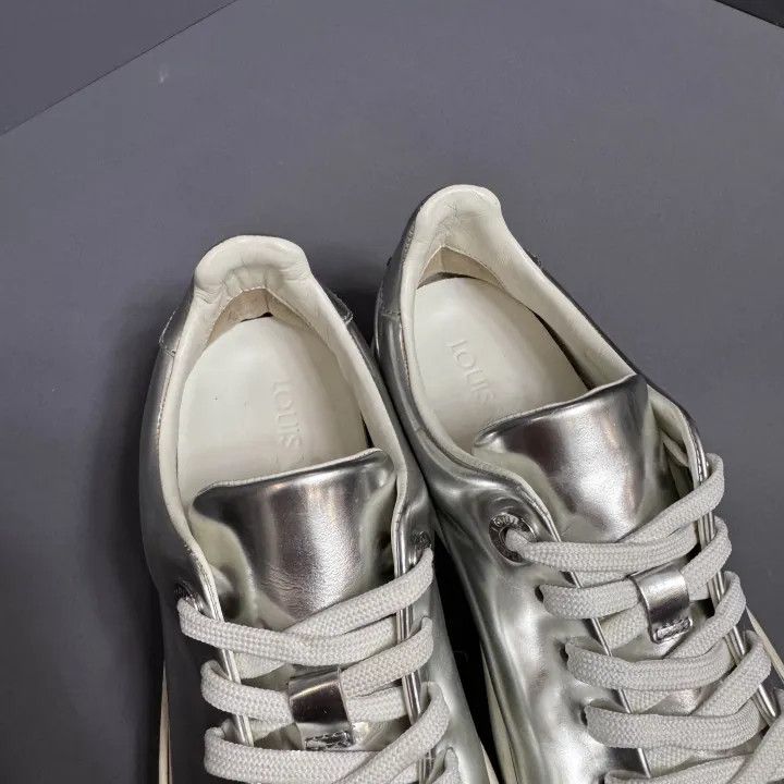 Louis Vuitton Louis Vuitton Stylish Metallic Low Sneakers 0079 Size US 4 / IT 34 - 9 Thumbnail