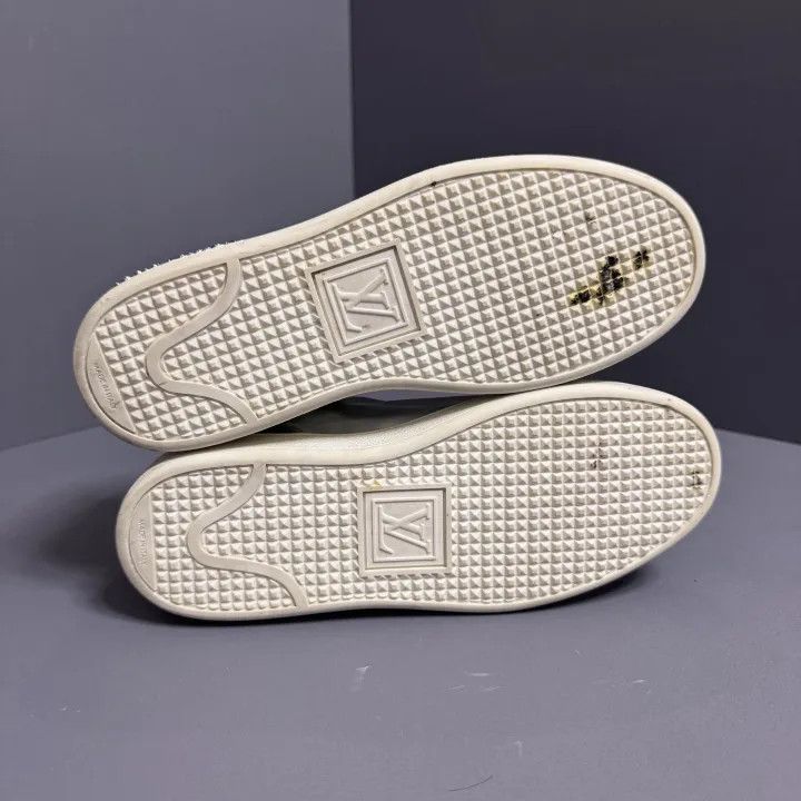 Louis Vuitton Louis Vuitton Stylish Metallic Low Sneakers 0079 Size US 4 / IT 34 - 4 Thumbnail