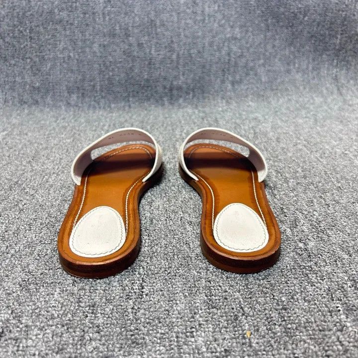 Louis Vuitton Louis Vuitton Lock It White Slide Sandals 0079 Size US 5 / IT 35 - 3 Thumbnail