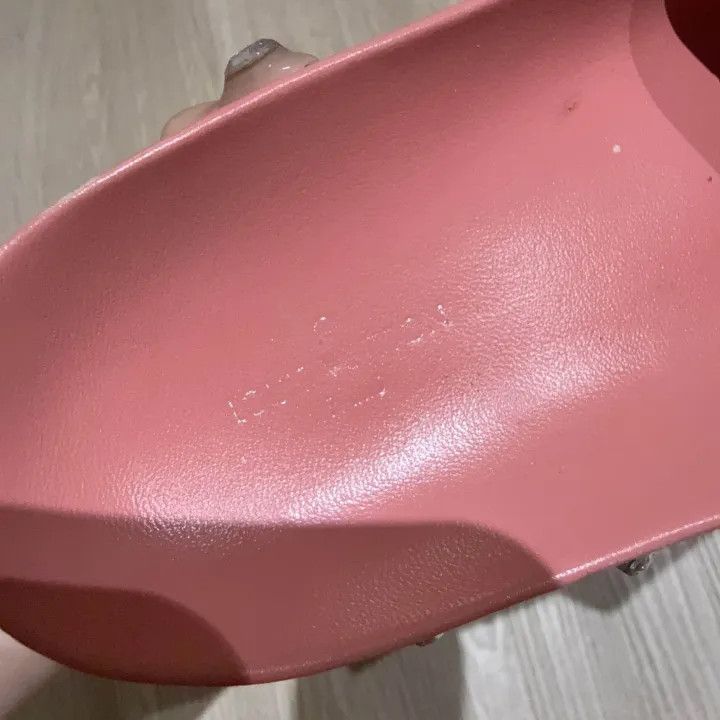 Louis Vuitton Louis Vuitton Pink Flat Sandals for Women 0079 Size US 5 / IT 35 - 5 Thumbnail
