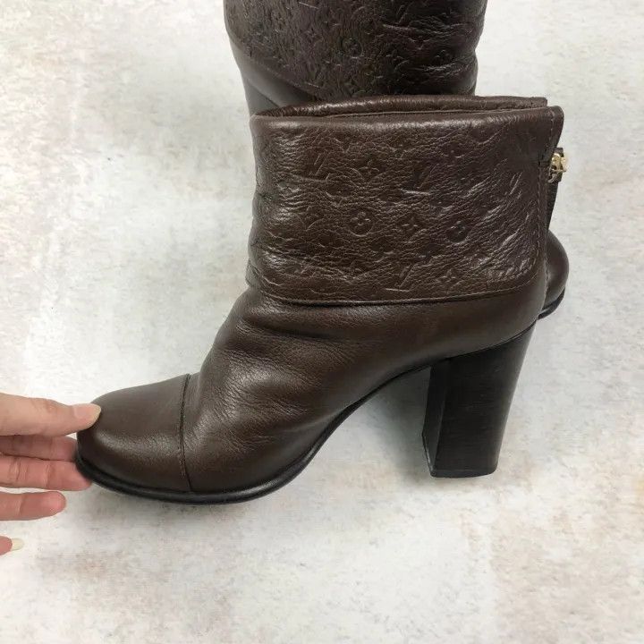 Louis Vuitton Louis Vuitton Stylish Brown Leather Heeled Boots 0079 Size US 6 / IT 36 - 4 Thumbnail
