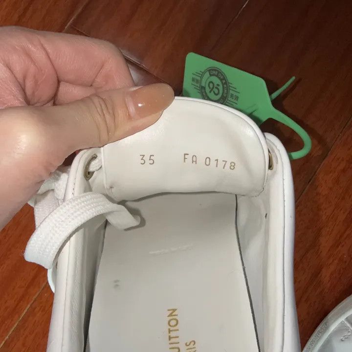 Louis Vuitton Louis Vuitton Frontrow Cat Illustration White Sneakers 0079 Size US 5 / IT 35 - 5 Thumbnail