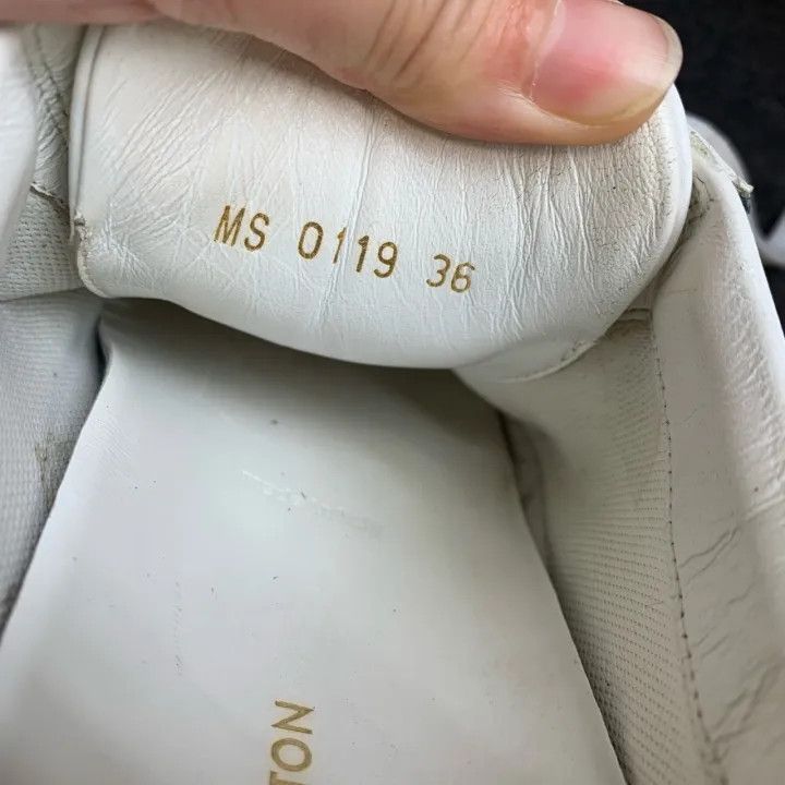 Louis Vuitton Louis Vuitton Frontrow Low-Top Fashion Sneakers 0079 Size US 6 / IT 36 - 10 Thumbnail