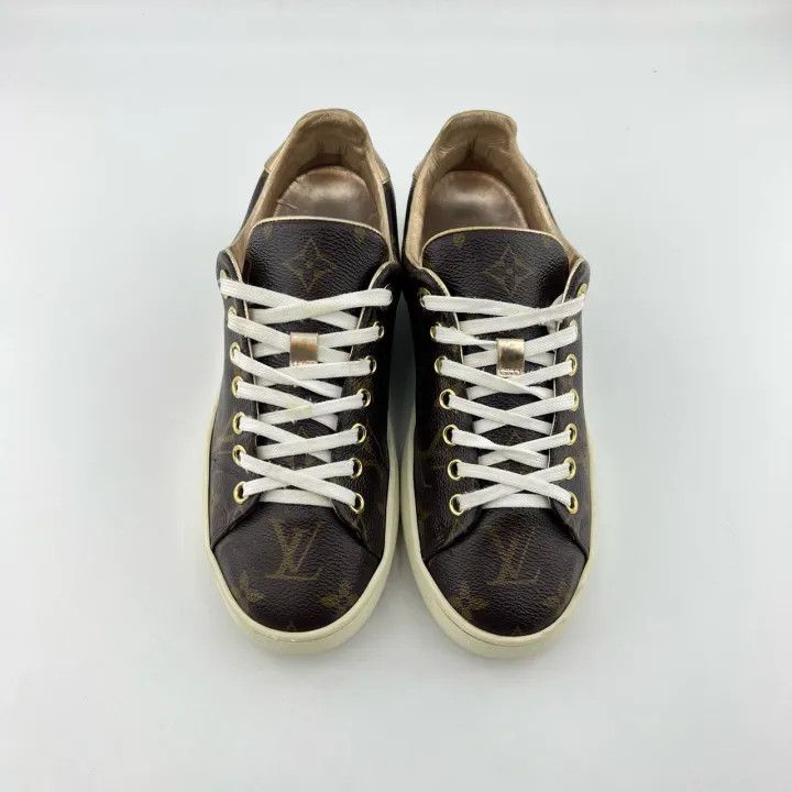 Louis Vuitton Louis Vuitton Low-top Fashion Sneakers for Women 0079 Size US 6 / IT 36 - 2 Thumbnail