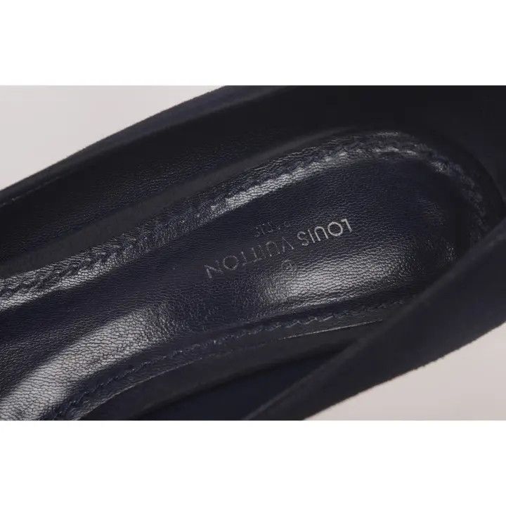 Louis Vuitton Louis Vuitton Black Suede Pointed Heels 0079 Size US 6 / IT 36 - 8 Thumbnail