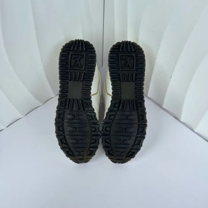 Louis Vuitton Louis Vuitton Run Away Sneakers for Women 0079 Size US 6 / IT 36 - 4 Thumbnail