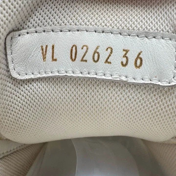 Louis Vuitton Louis Vuitton Run Away Sneakers for Women 0079 Size US 6 / IT 36 - 5 Thumbnail