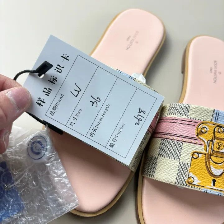 Louis Vuitton Louis Vuitton Pink Checkered Slide Sandals 0079 Size US 6 / IT 36 - 8 Thumbnail