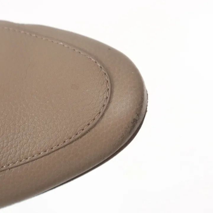 Louis Vuitton Louis Vuitton Beige Capri Comfortable Loafers 0079 Size US 6 / IT 36 - 9 Thumbnail