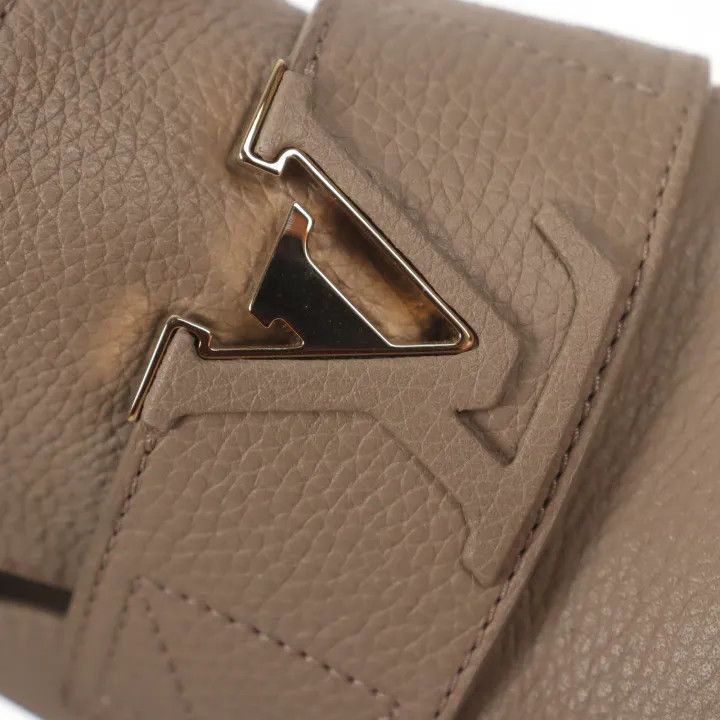 Louis Vuitton Louis Vuitton Beige Capri Comfortable Loafers 0079 Size US 6 / IT 36 - 8 Thumbnail