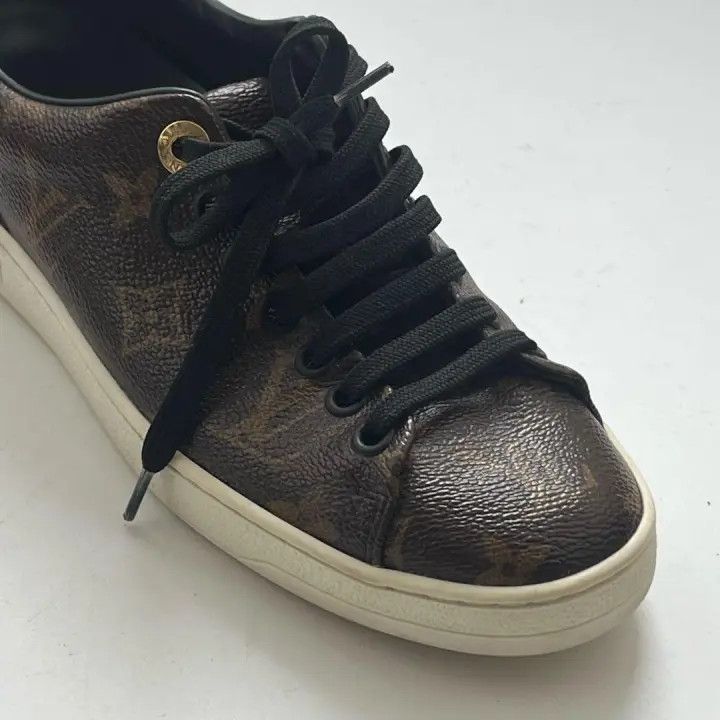 Louis Vuitton Louis Vuitton Frontrow Monogram Low Top Sneakers 0079 Size US 5 / IT 35 - 8 Thumbnail