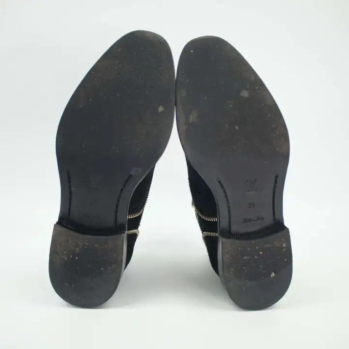 Louis Vuitton Louis Vuitton Black Leather Ankle Boots for Women 0079 Size US 5 / IT 35 - 4 Thumbnail