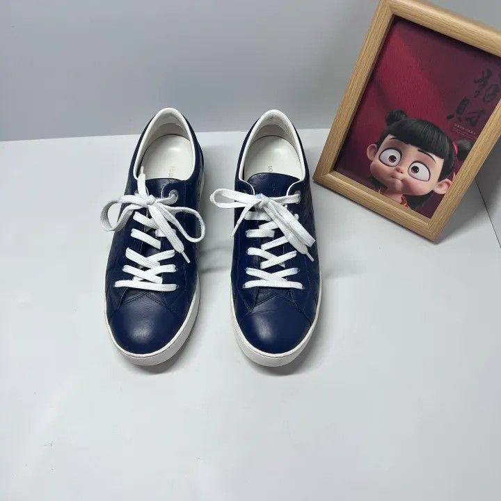 Louis Vuitton Louis Vuitton Blue Leather Casual Sneakers for Women 0079 Size US 5 / IT 35 - 2 Thumbnail