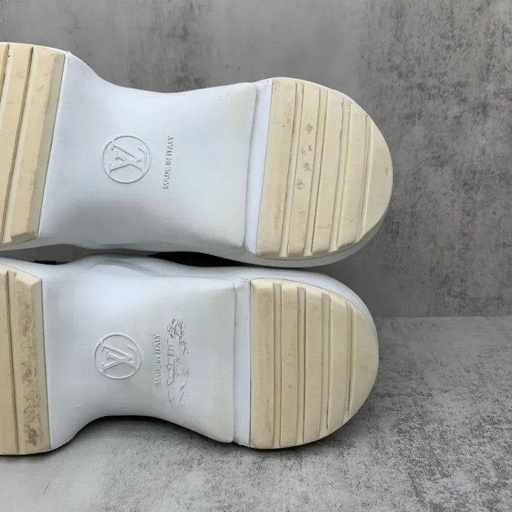 Louis Vuitton Louis Vuitton Archlight Sneakers for Women 0079 Size US 6 / IT 36 - 10 Thumbnail