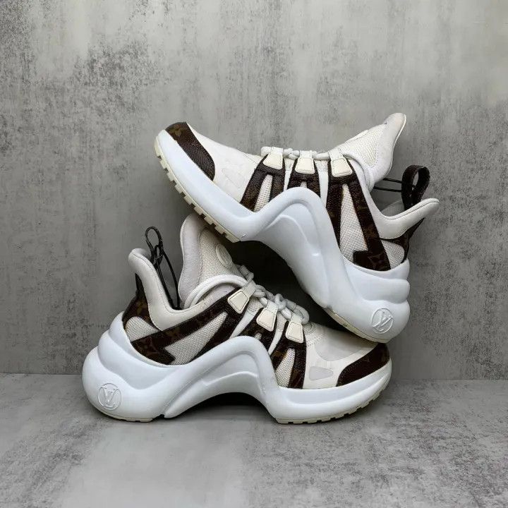 Louis Vuitton Louis Vuitton Archlight Sneakers for Women 0079 Size US 6 / IT 36 - 6 Thumbnail