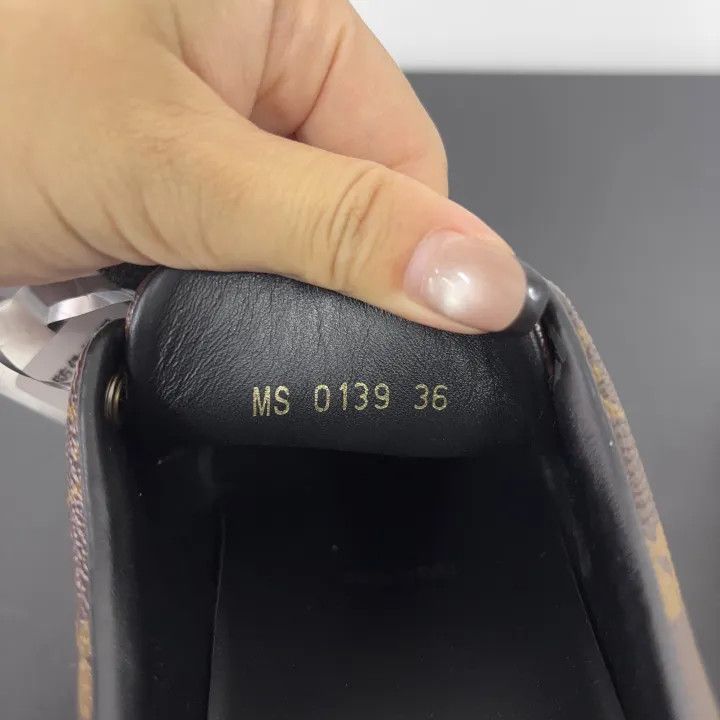 Louis Vuitton Louis Vuitton Monogram Low-Top Sneaker 0079 Size US 6 / IT 36 - 5 Thumbnail